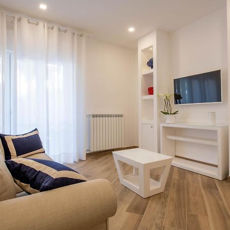 Solymar Due Apartment Sorrento Bagian luar foto