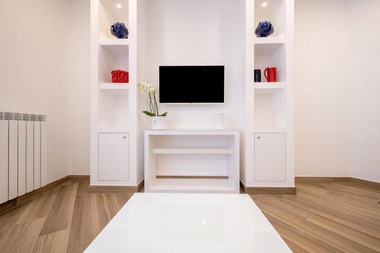 Solymar Due Apartment Sorrento Bagian luar foto