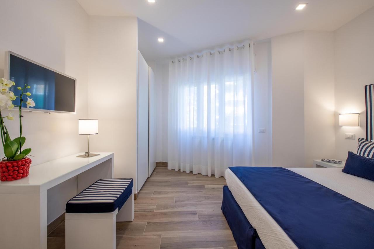 Solymar Due Apartment Sorrento Bagian luar foto