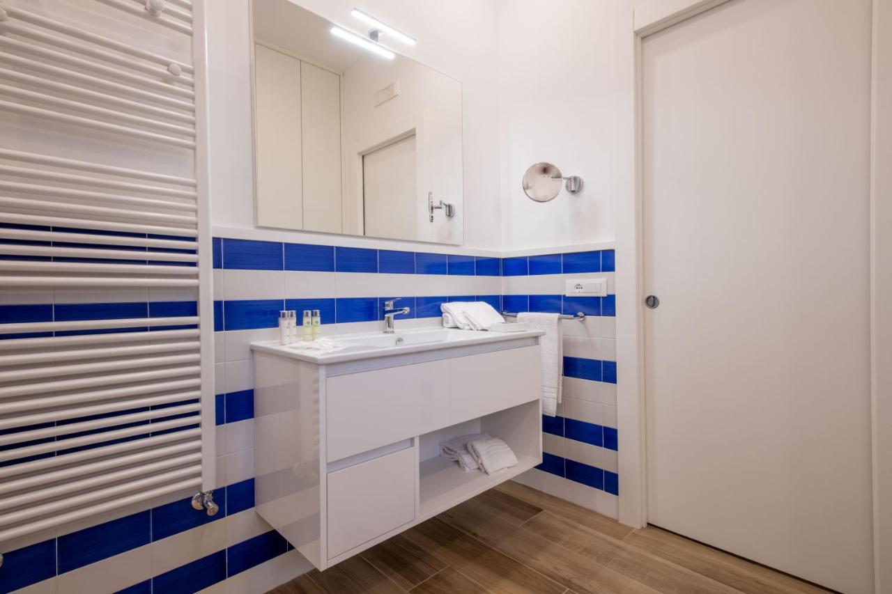 Solymar Due Apartment Sorrento Bagian luar foto