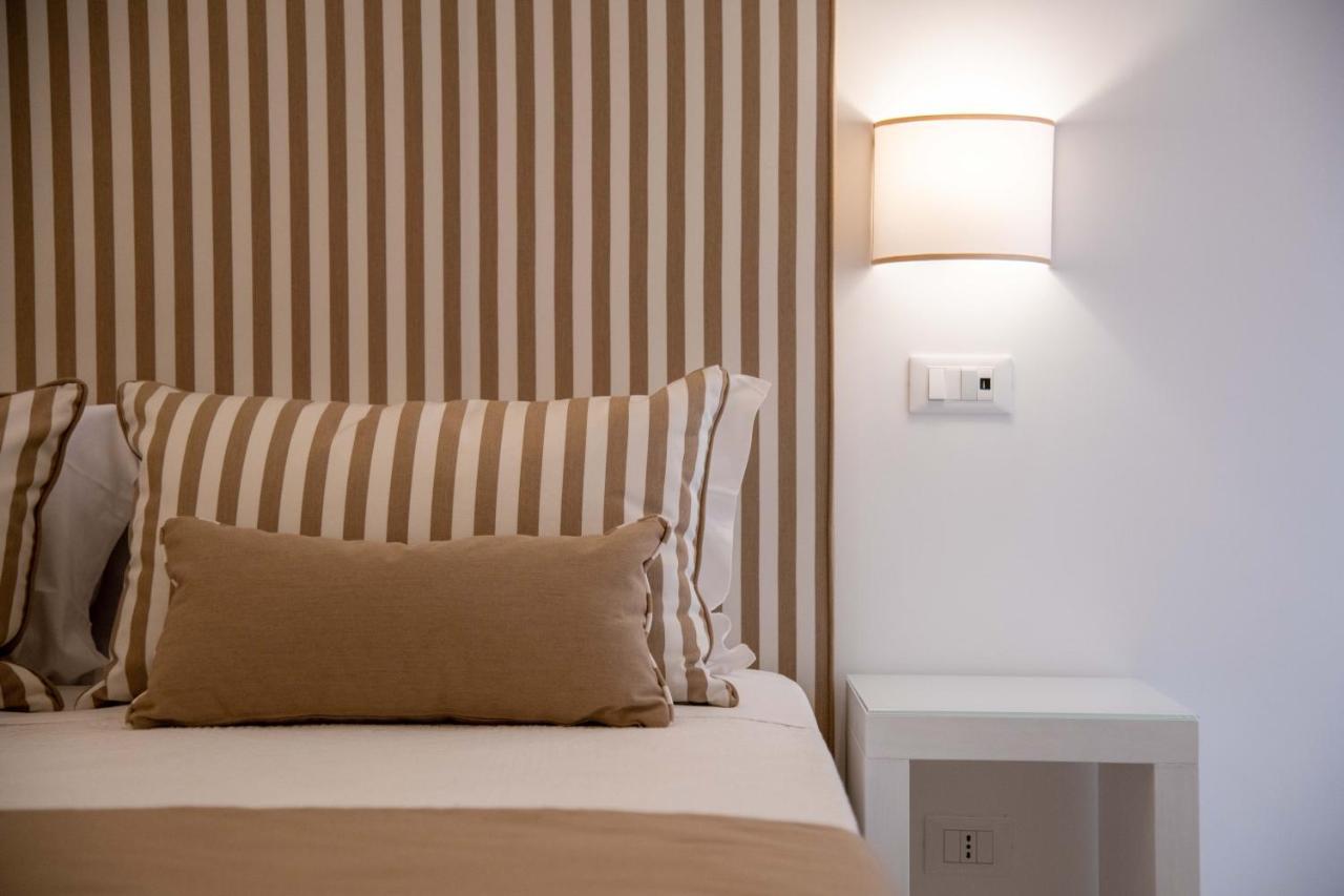 Solymar Due Apartment Sorrento Bagian luar foto