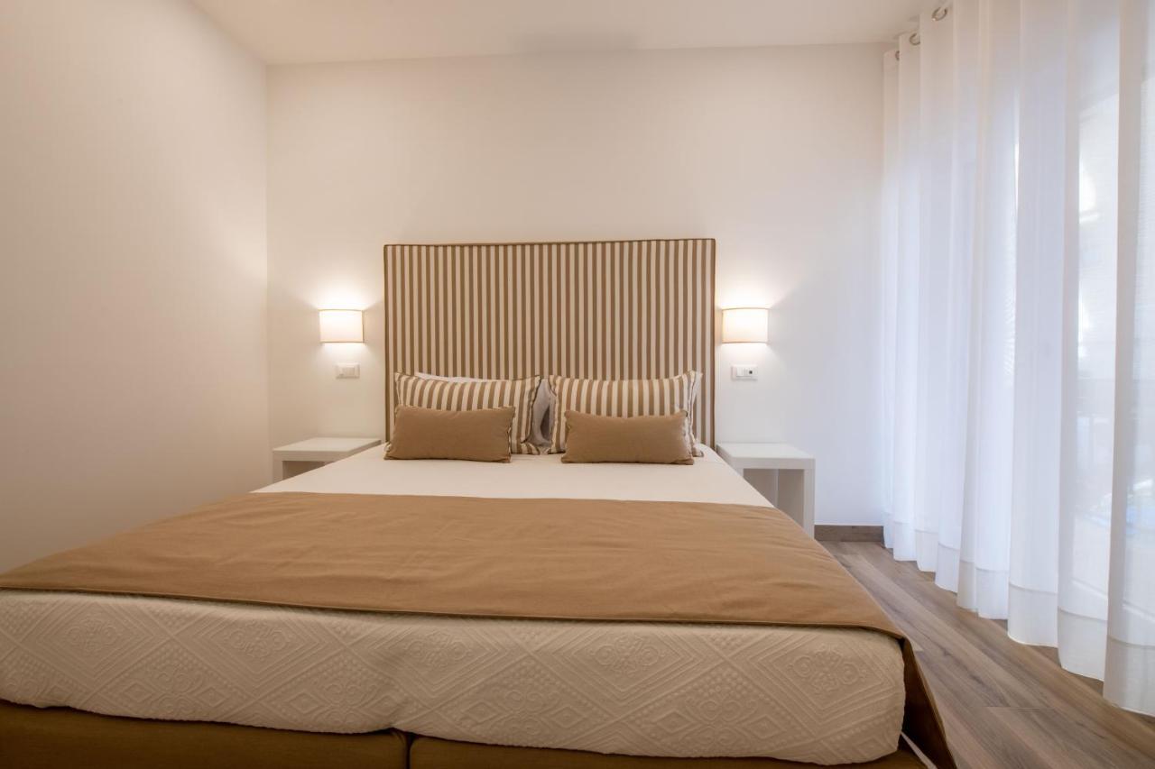Solymar Due Apartment Sorrento Bagian luar foto